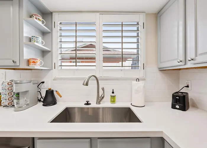 Backyard Oasis: Gem Near Hiking & Golfing! * Phoenix