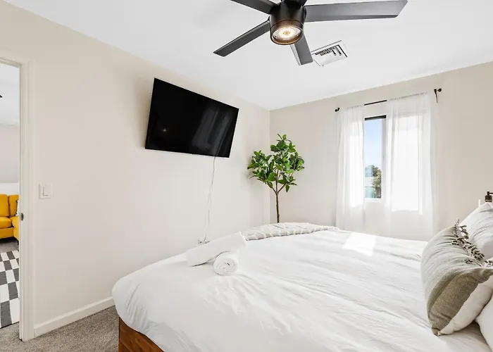 Backyard Oasis: Gem Near Hiking & Golfing! Casa vacanze